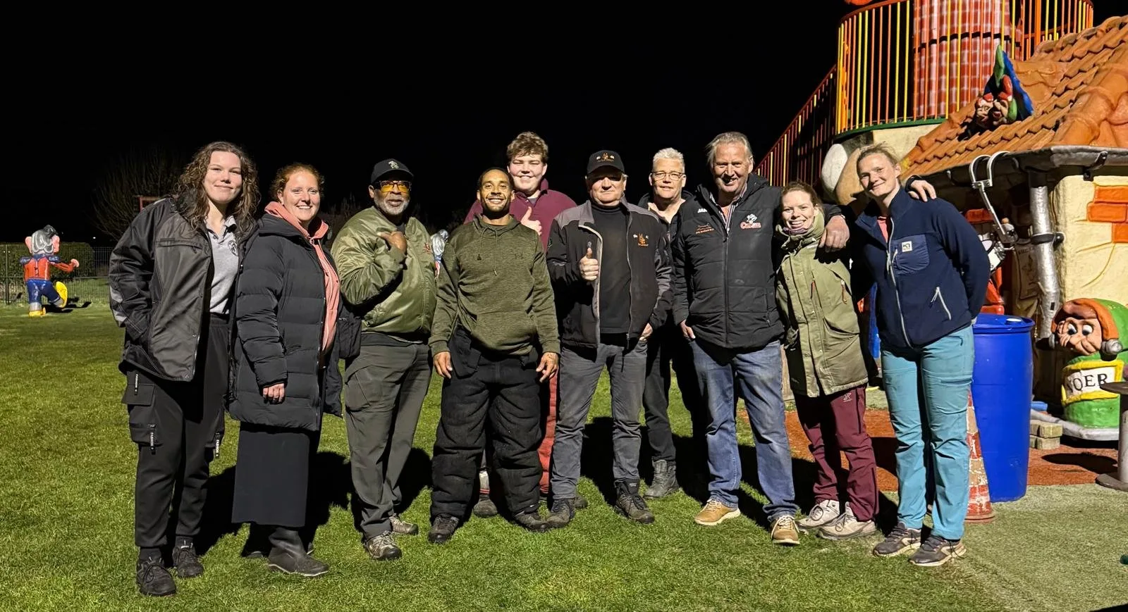 Daryl Young with Holland Mondio Ring training team